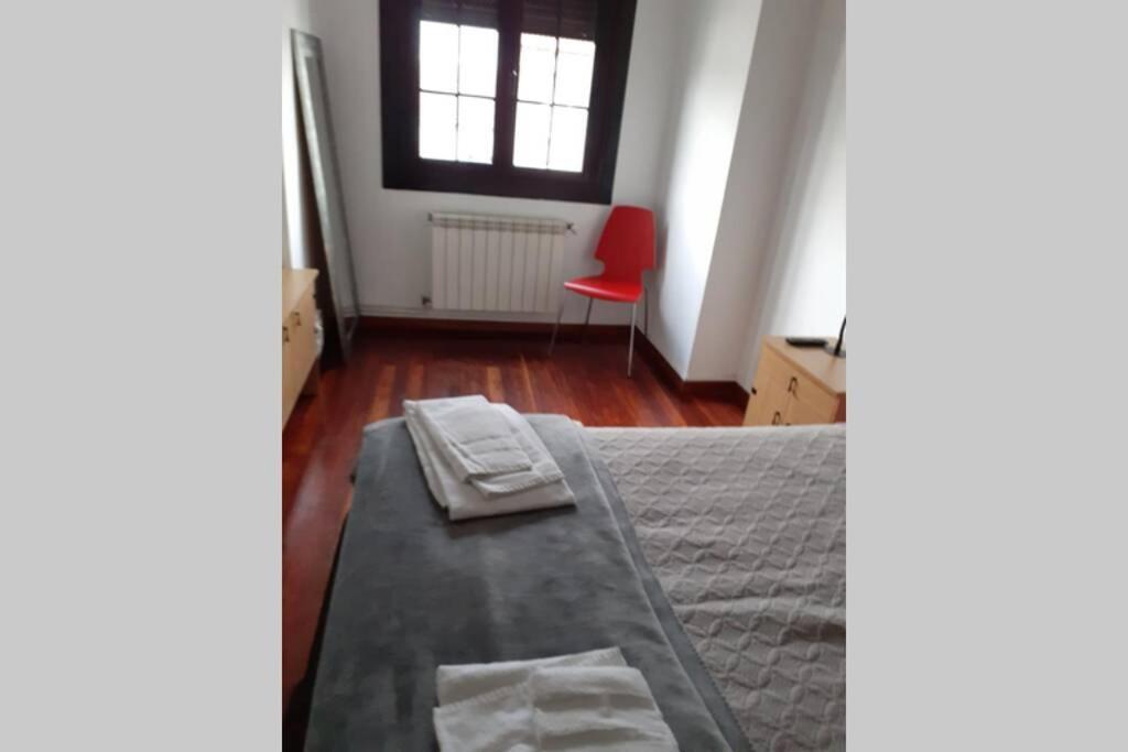 Apartamento Con Garaje Santiago De Compostela Lejlighed Eksteriør billede